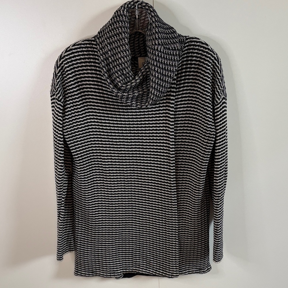 🔥CAbi Black and White Knit Poncho Sweater style 3167